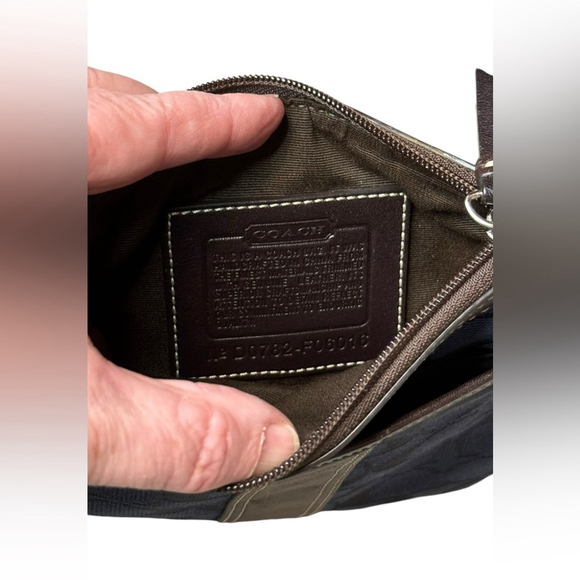 NWOT COACH Women's Signature Swingpack Crossbody Bag F06016 Tan and Brown - Picture 4 of 7